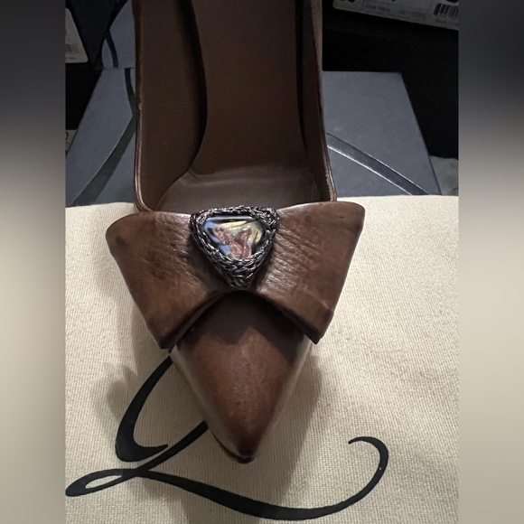 Q by Pasquale PRISCILLA - Picture 4 of 8